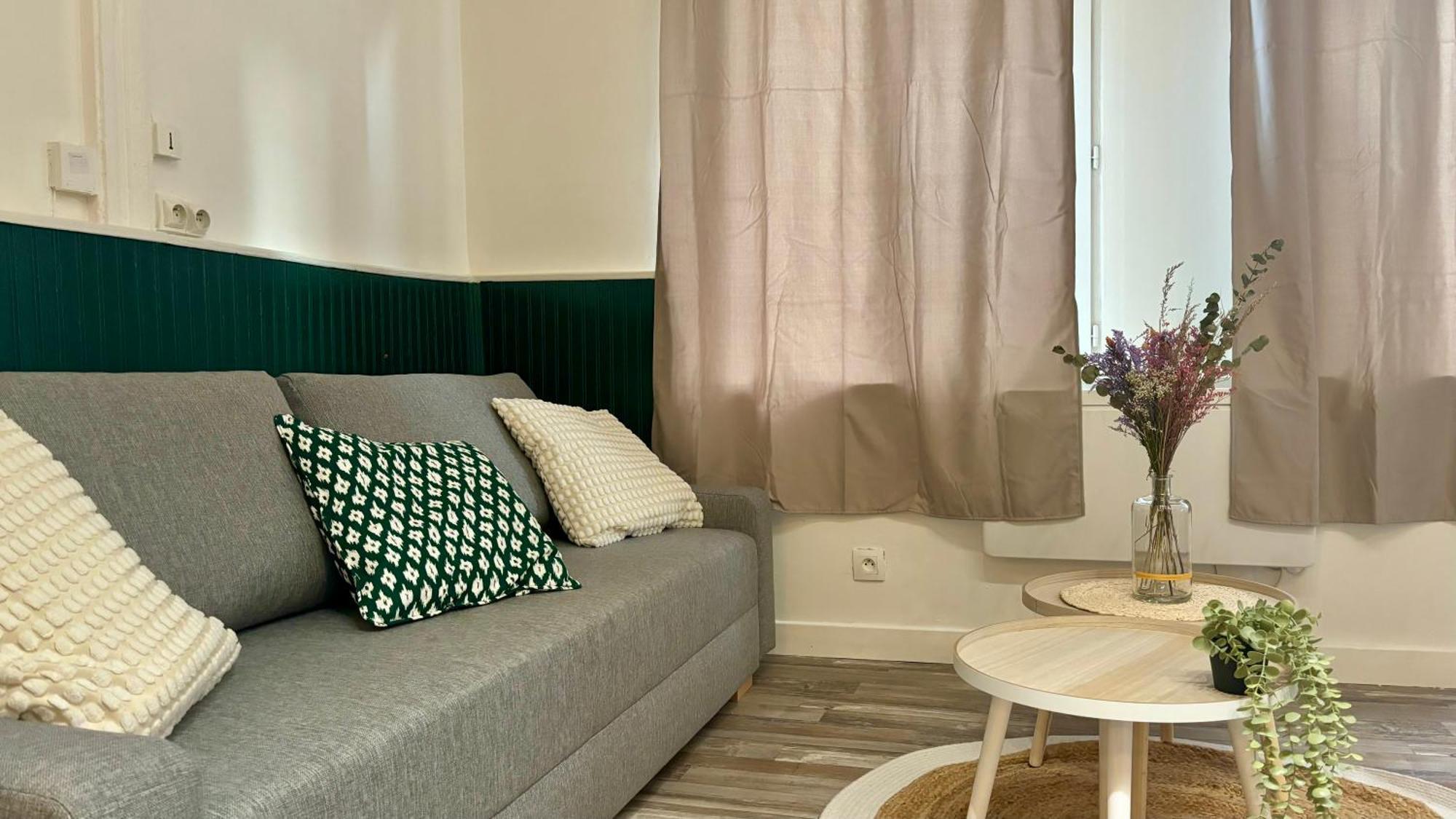 Appartement Calme Et Cosy - Proche Centre Ruan Exterior foto